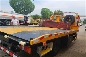 二道区附近拖车电话号码服务