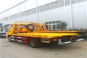 二道区附近拖车救援搭电